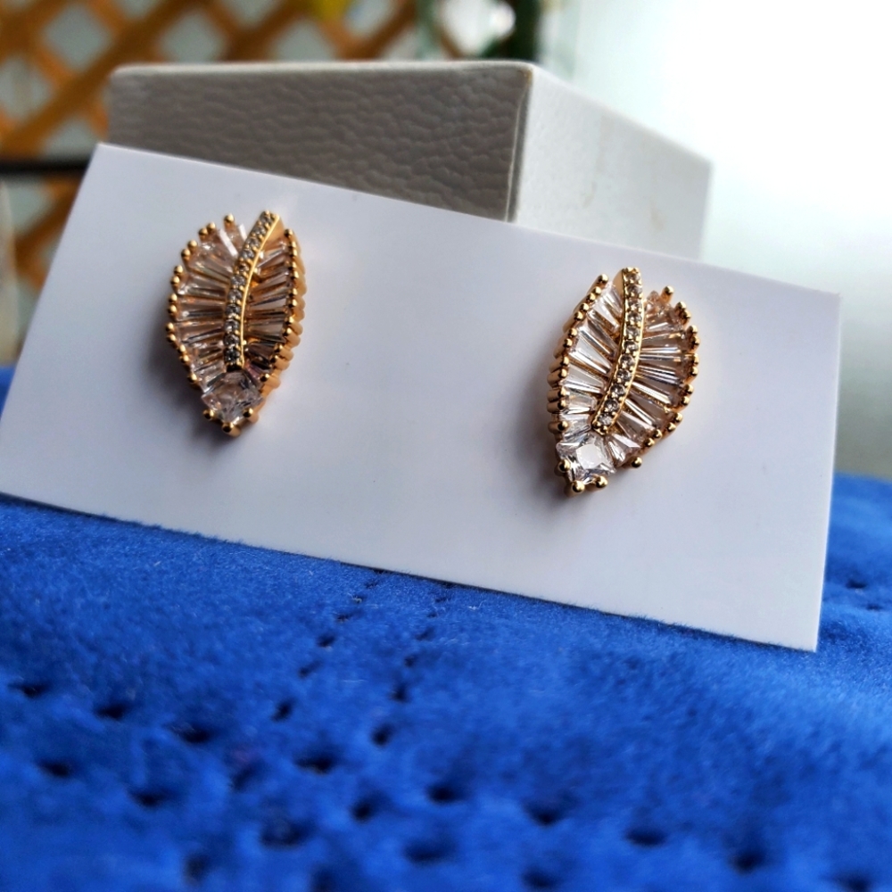 3 for $30: Sparkling Leaf Earrings